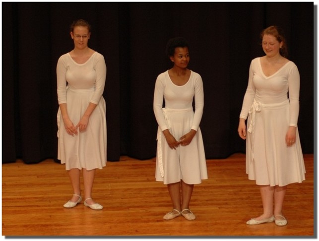 Kora, Leila, Kristina