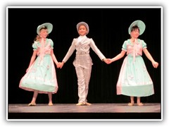 Gavotte - Anne, Paula, Leonie