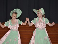 Gavotte -
Helena und Freya